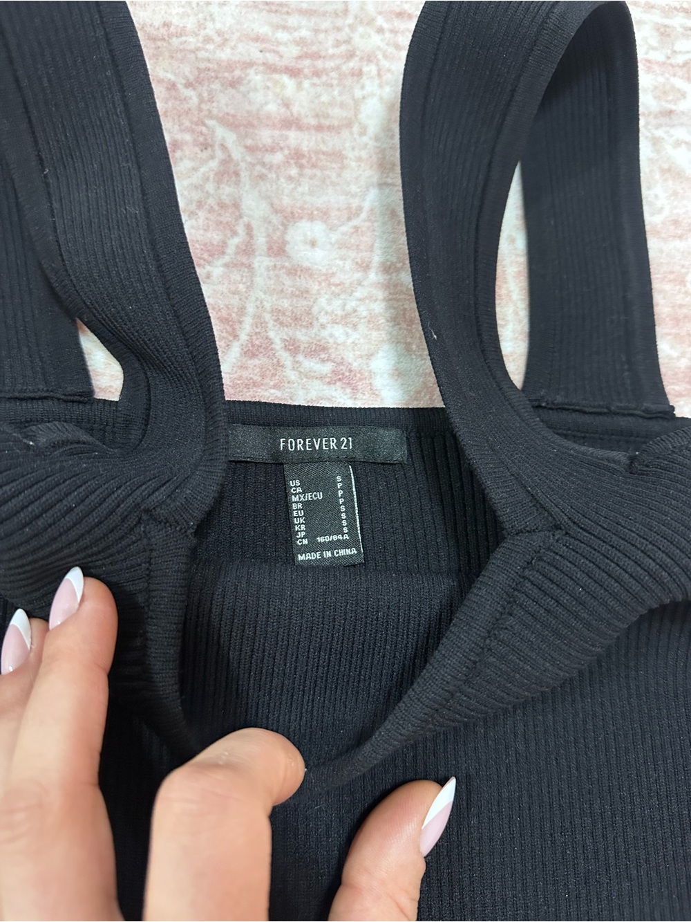 LBD 🖤 Stretchy Ribbed Bodycon Black Dress - Picture 2 of 9